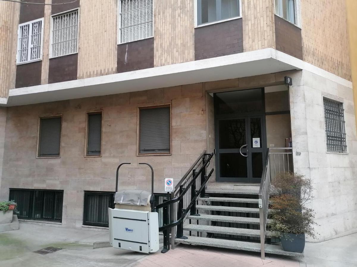 Guest House Giacosa Милан Экстерьер фото