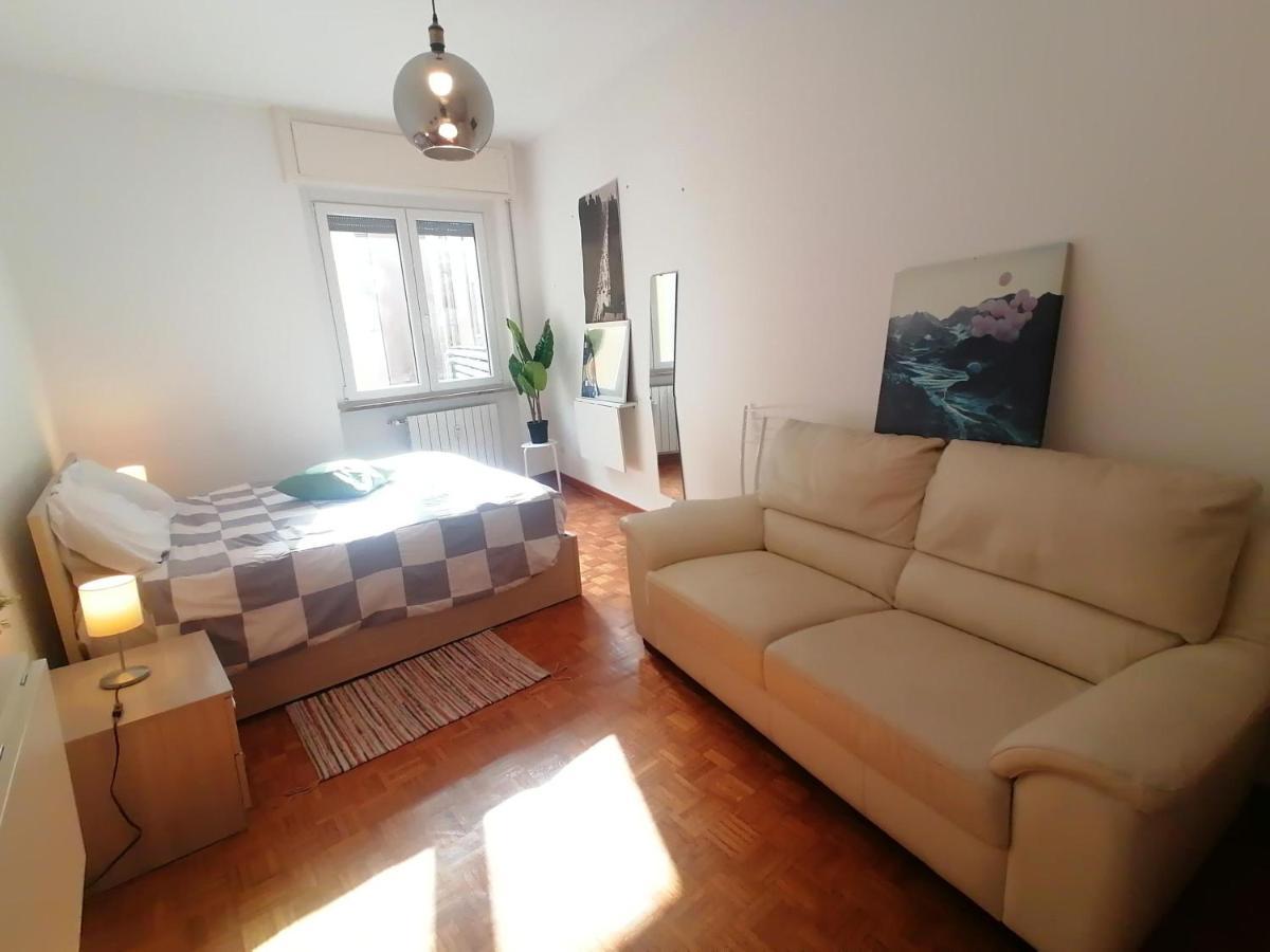 Guest House Giacosa Милан Экстерьер фото